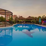Hotel Golden Moon 3*