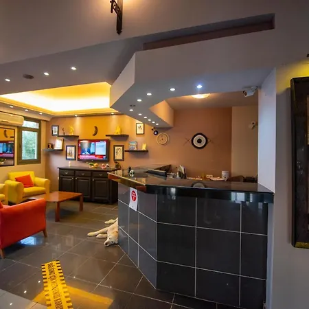 Golden Moon Hotel 3*