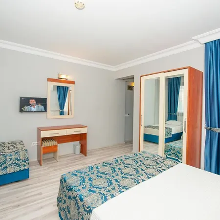 Golden Moon Hotel 3*