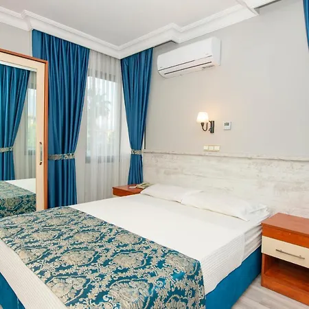Hotel Golden Moon 3*