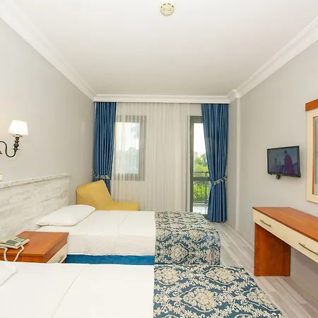 Golden Moon 3*