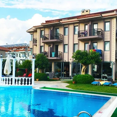 Hotel Golden Moon