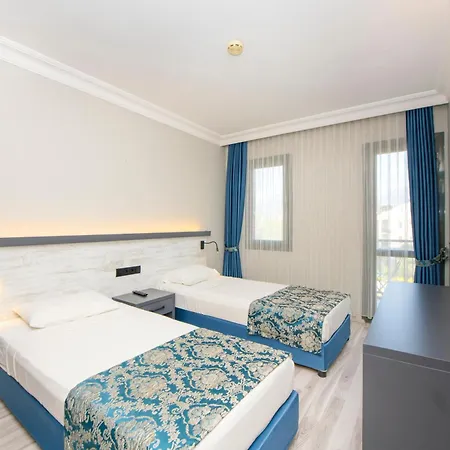 Golden Moon Hotel 3*