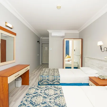 Hotel Golden Moon 3*