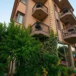 Golden Moon Szálloda 3*