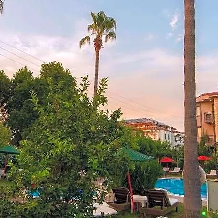 Hotell Golden Moon 3*