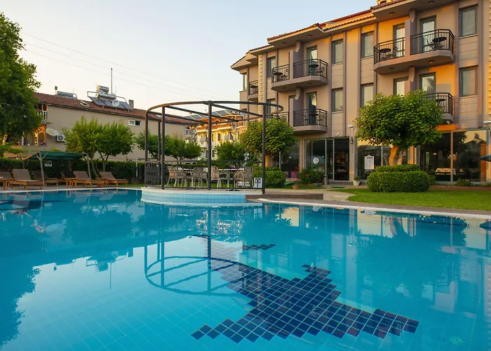 Otel Golden Moon 3*
