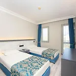 Golden Moon Hotel 3*