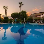 Hotel Golden Moon