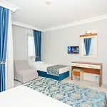 Golden Moon Hotel 3*